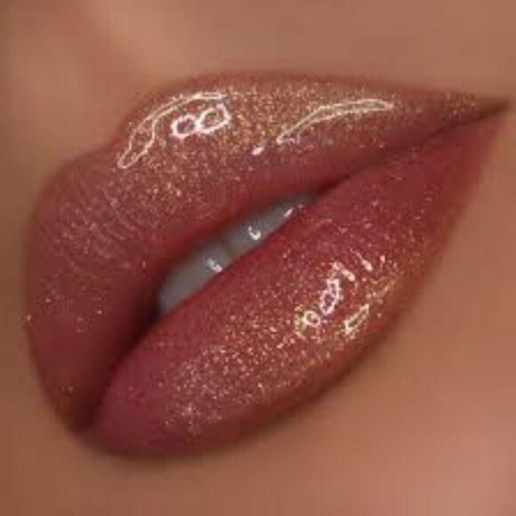 Too Faced Lip Injection Plumping Lip Gloss in Say My Name (Cool beige Sparkle) - Picture 6 of 14